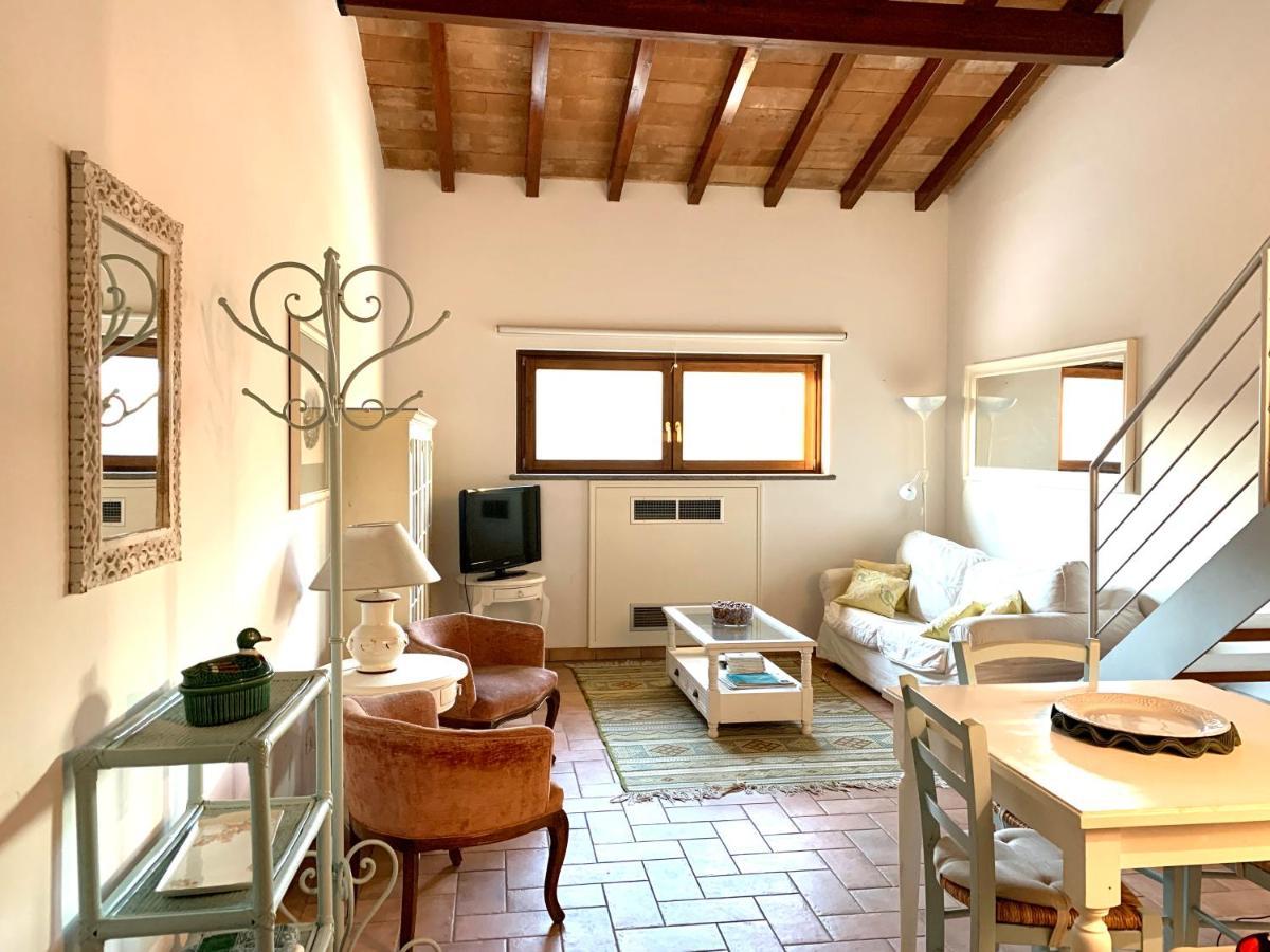 Agriturismo Potrero Grande Sul Lago Di Martignano Con Spiaggia Кампаняно ди Рома Екстериор снимка
