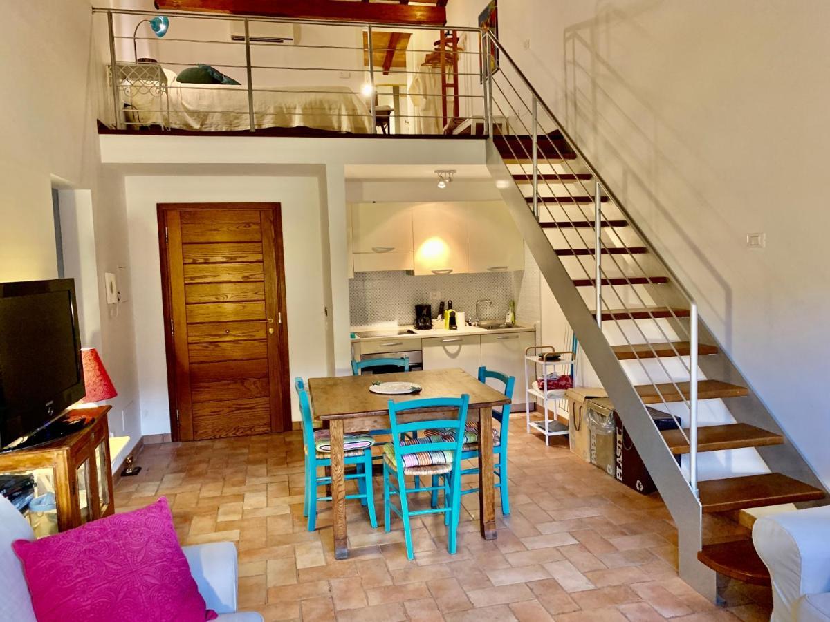 Agriturismo Potrero Grande Sul Lago Di Martignano Con Spiaggia Кампаняно ди Рома Екстериор снимка